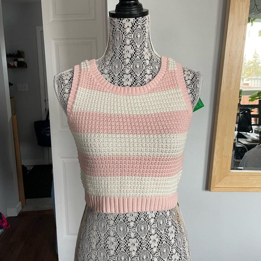 NWT Guess Pink and White Striped Knit Crop Top